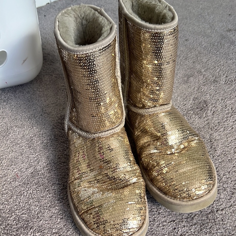 gold sparkle/sequin ugg boots - Picture 2 of 5